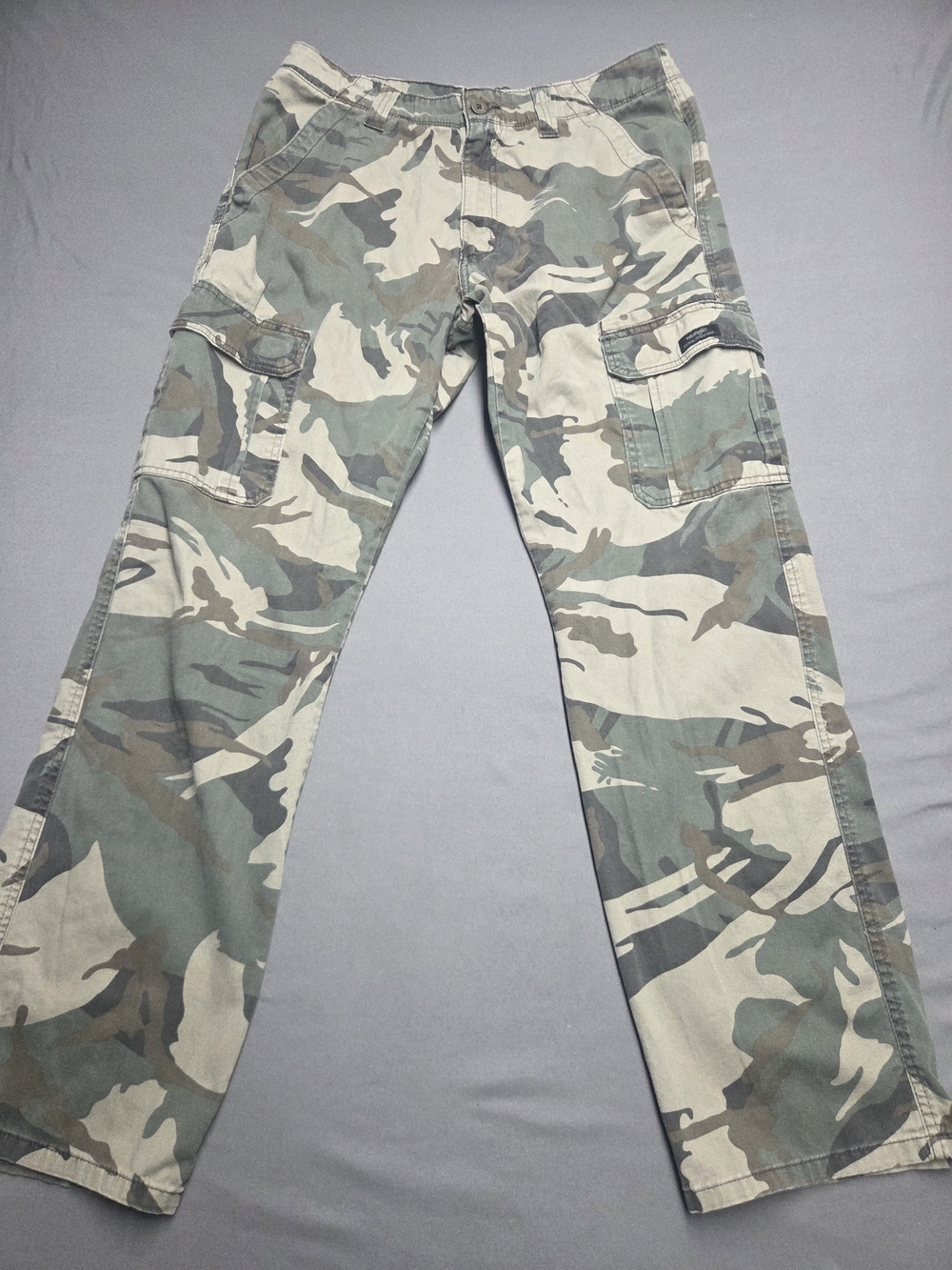 Wrangler Men’s Cargo Pants 32x32 Camouflage Relaxed Fit Stretch Twill